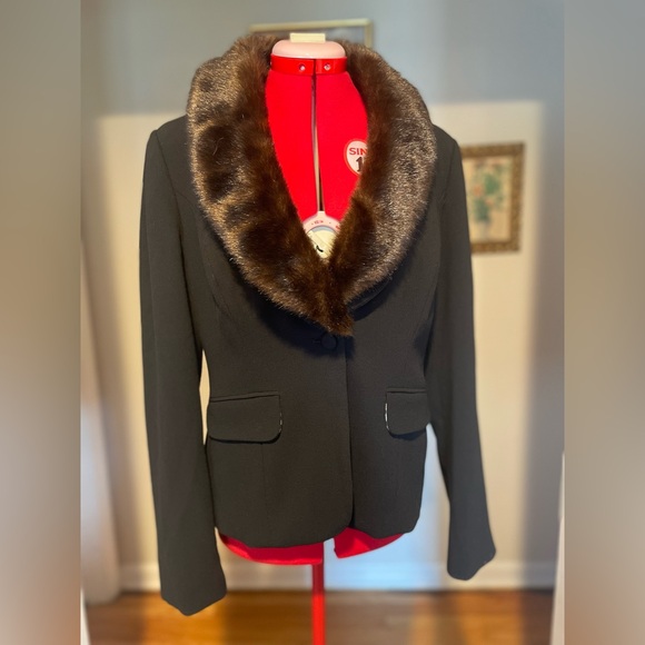 90s Adrianna Papell Classic Black Blazer With Brown Removable Faux Fur Collar - Picture 3 of 10